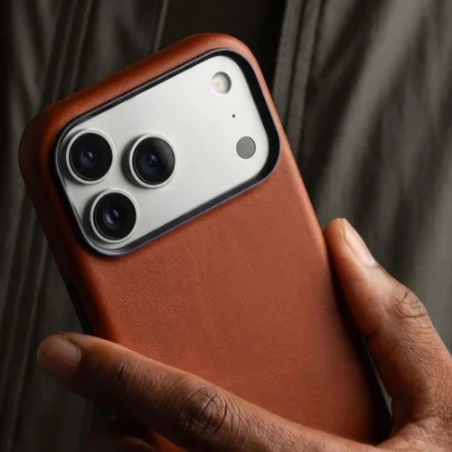 The First-Class Carry: Why RYAN London’s iPhone 18 Leather Case Belongs in the Lounge